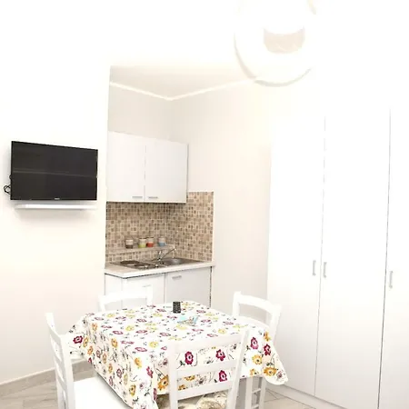 Apartment Charming In With Free Parking 35m² Naples